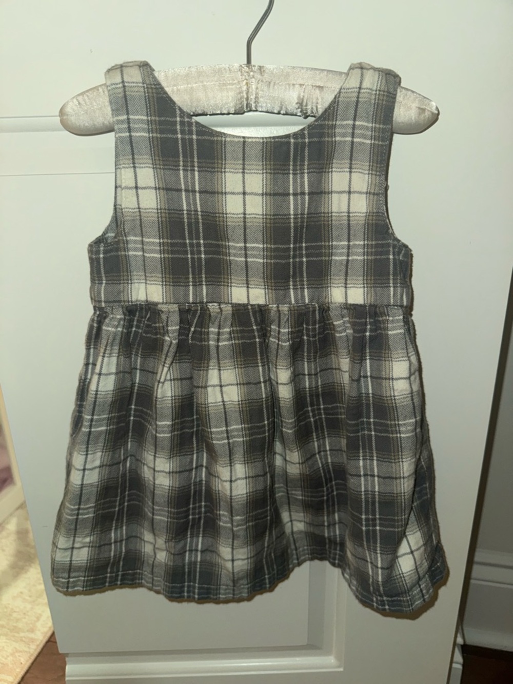 Gray & Cream Plaid Sleeveless Dress
